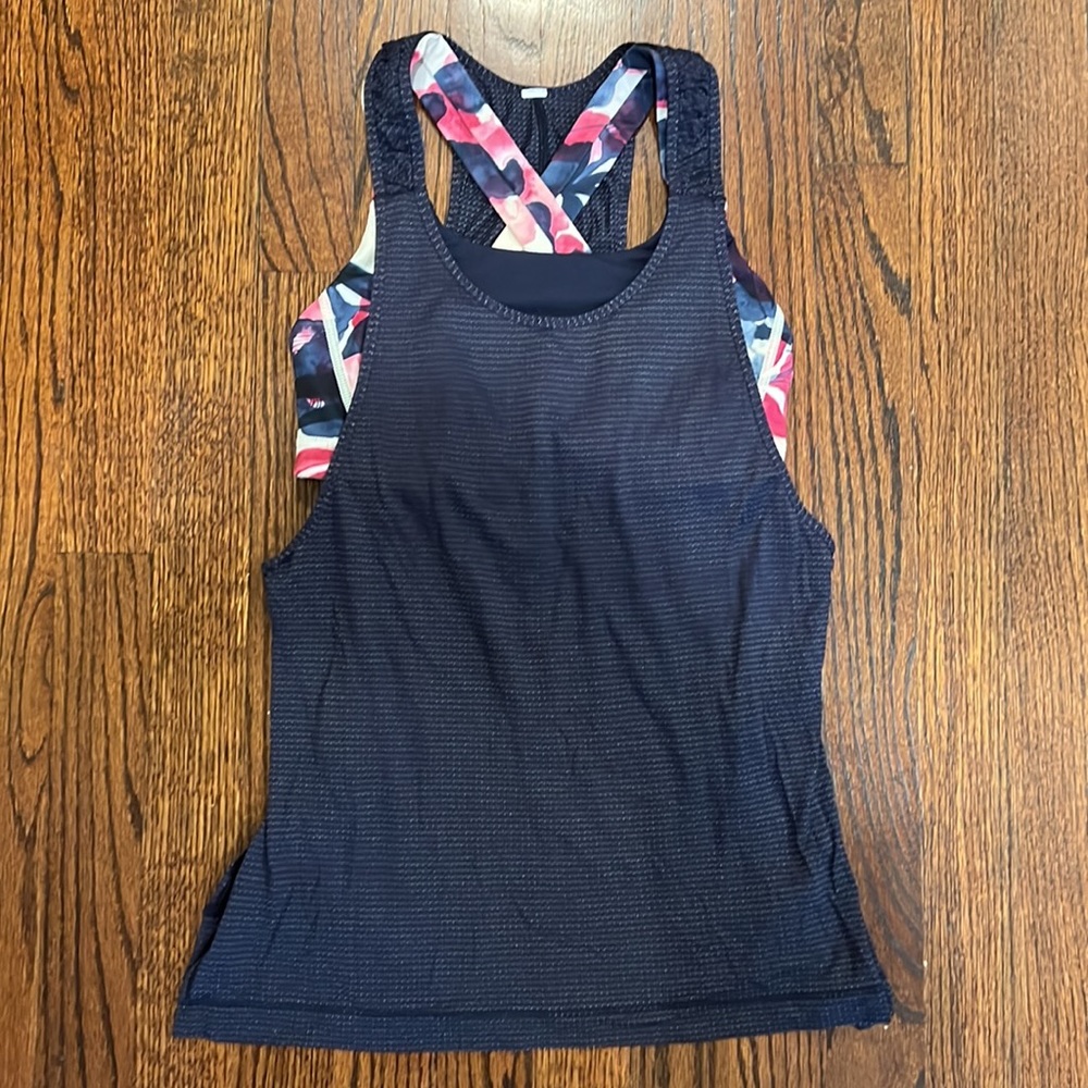 ๐ Lululemon Stash It Tank! - Picture 9 of 16